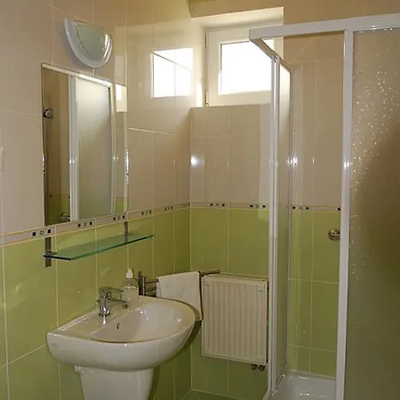 Kondics Apartmanhaz